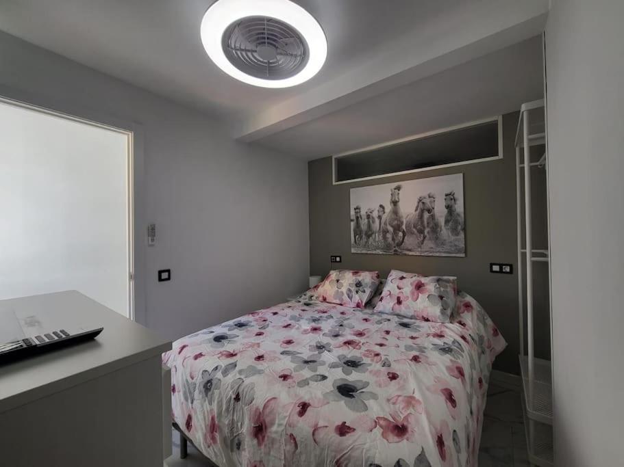 Las Canteras New 2 Bedrooms Flat At The Beach Parking Optional Las Palmas de Gran Canaria Exterior foto