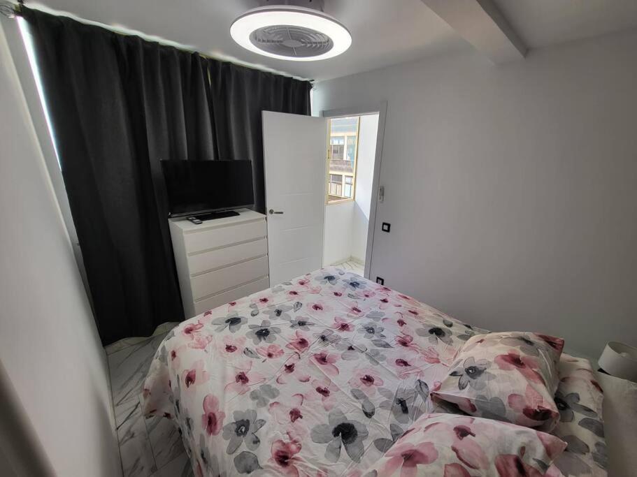 Las Canteras New 2 Bedrooms Flat At The Beach Parking Optional Las Palmas de Gran Canaria Exterior foto